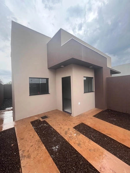 Casa com acabamento de primeira : 3ª foto da galeria de imagens do imóvel