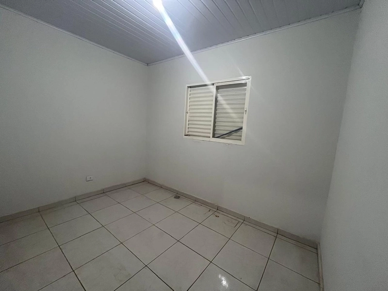 Casa com quintal amplo : 7ª foto da galeria de imagens do imóvel