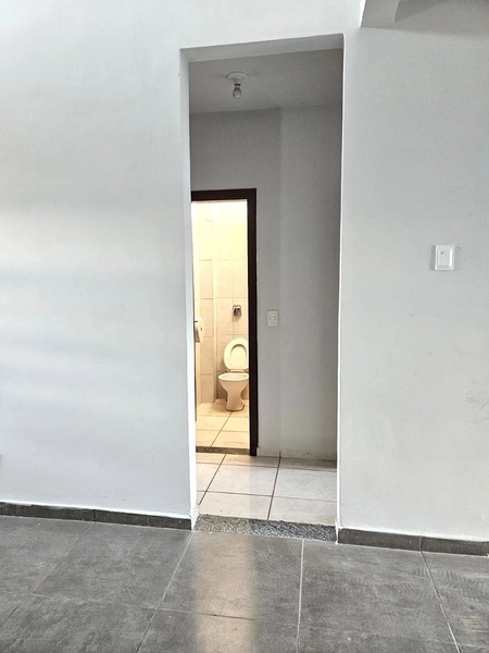  Casa Reformada com 2 Quartos e Grande Potencial de ampliação : 7ª foto da galeria de imagens do imóvel