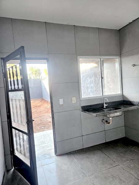  Casa Reformada com 2 Quartos e Grande Potencial de ampliação : 6ª foto da galeria de imagens do imóvel