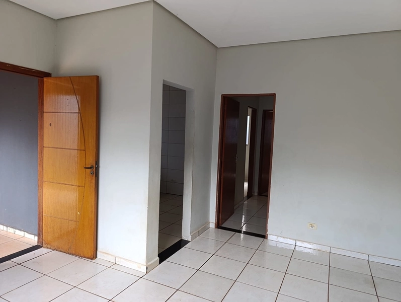 Cômodos amplos: 4ª foto da galeria de imagens do imóvel