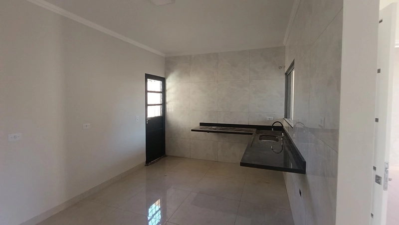 Casa com 3 quartos sendo 1 suite : 4ª foto da galeria de imagens do imóvel