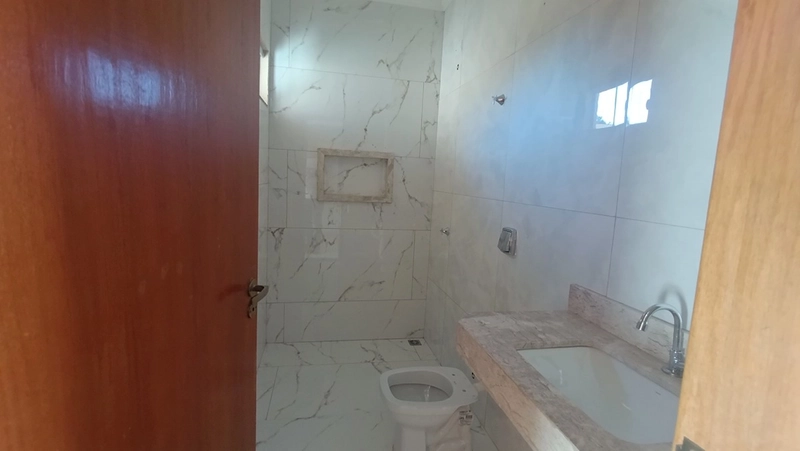 Casa com 3 quartos sendo 1 suite : 7ª foto da galeria de imagens do imóvel