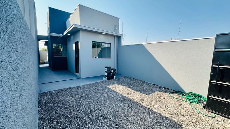 Linda casa com cômodo amplos : 2ª foto da galeria de imagens do imóvel