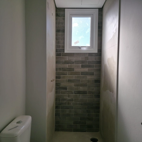 Apartamento novo, de frente para a rua, sol da manhã, sacada. : 7ª foto da galeria de imagens do imóvel