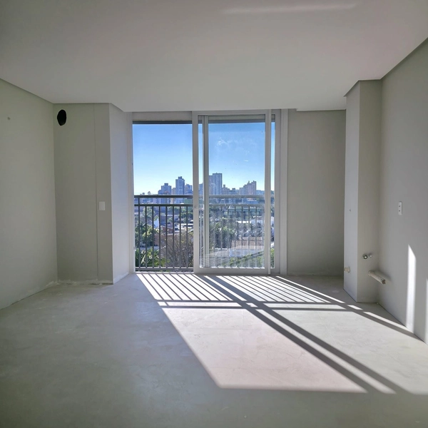 Apartamento novo, de frente para a rua, sol da manhã, sacada. : 3ª foto da galeria de imagens do imóvel