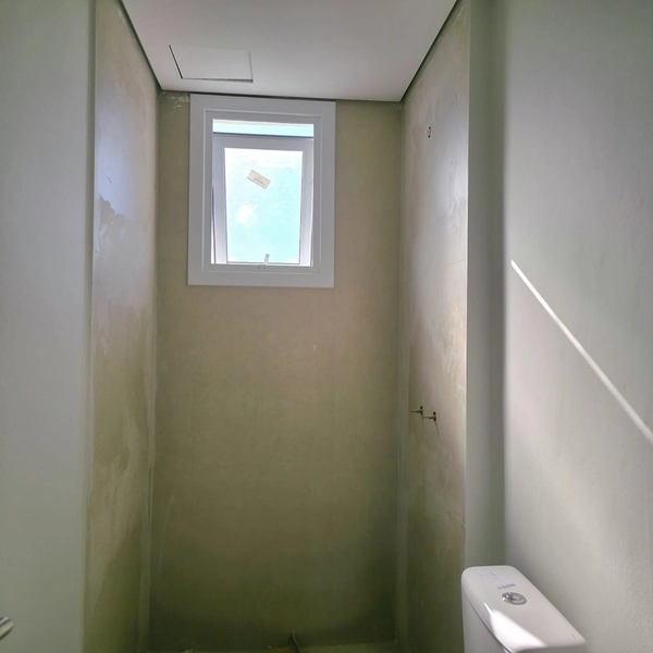 Apartamento novo, de frente para a rua, sol da manhã, sacada. : 6ª foto da galeria de imagens do imóvel