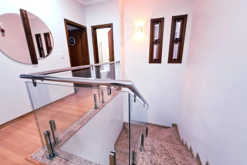 Sobrado amplo e com ótima localização Ref.:207: 6ª foto da galeria de imagens do imóvel