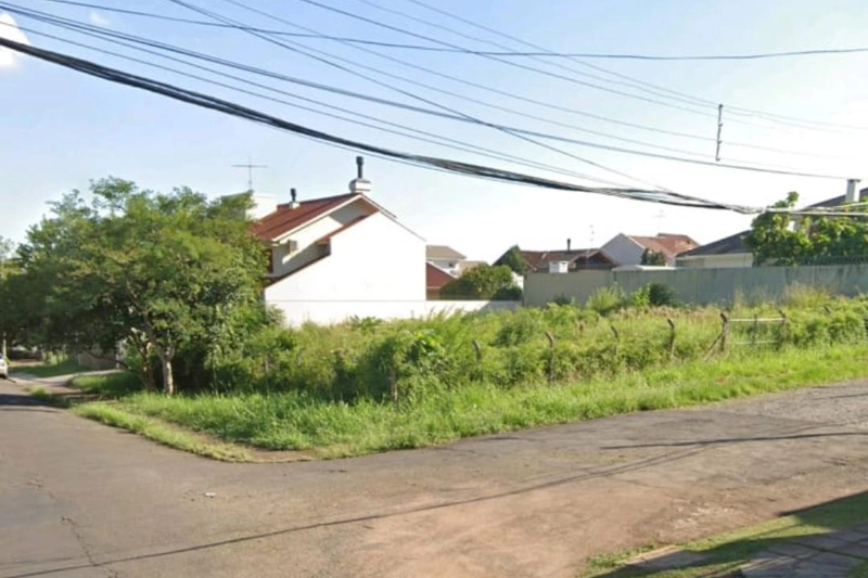 Terreno plano a uma quadra do Colégio Sinodal Ref.:228: 2ª foto da galeria de imagens do imóvel