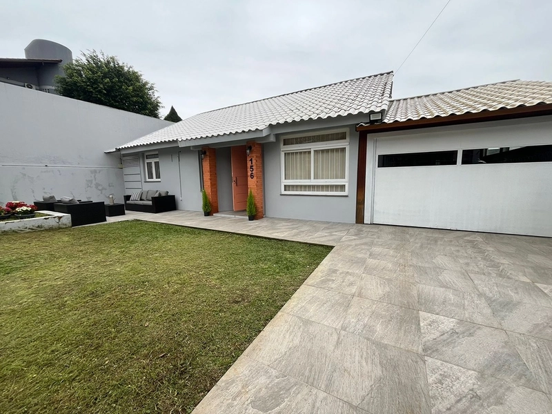 Casa Térrea com pátio amplo!: 1ª foto da galeria de imagens do imóvel