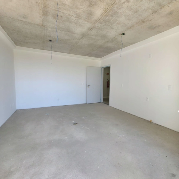 Apartamento novo, de frente para a rua, sol da manhã, sacada. : 4ª foto da galeria de imagens do imóvel