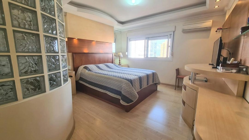 Belo apartamento, semi-mobiliado, andar alto., com uma vista incrível da cidade e uma ótima localização. REF: 359: 7ª foto da galeria de imagens do imóvel