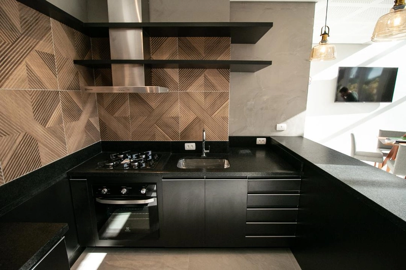 Apartamento com cozinha e banheiros prontos, andar alto. REF: 330: 3ª foto da galeria de imagens do imóvel