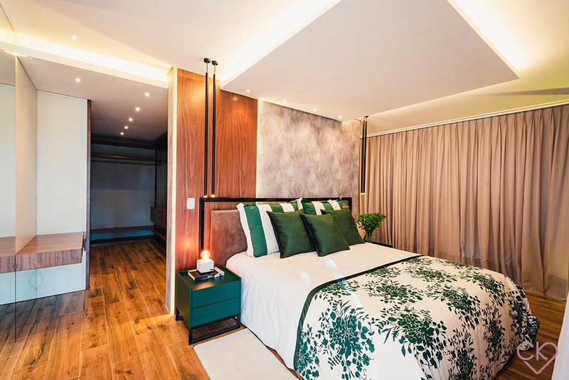 Casa de altíssimo padrão, com área construída de 590,53m² em amplo terreno de 800 m² com frondosas araucárias. REF: 186: 58ª foto da galeria de imagens do imóvel