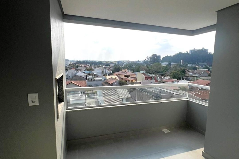Apartamento novo no 3º andar, com 96 m² de área construída, 3 dormitórios, sendo 1 suíte e uma vaga dupla de garagem coberta. REF: 358: 2ª foto da galeria de imagens do imóvel