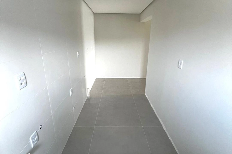 Apartamento novo no 3º andar, com 96 m² de área construída, 3 dormitórios, sendo 1 suíte e uma vaga dupla de garagem coberta. REF: 358: 5ª foto da galeria de imagens do imóvel