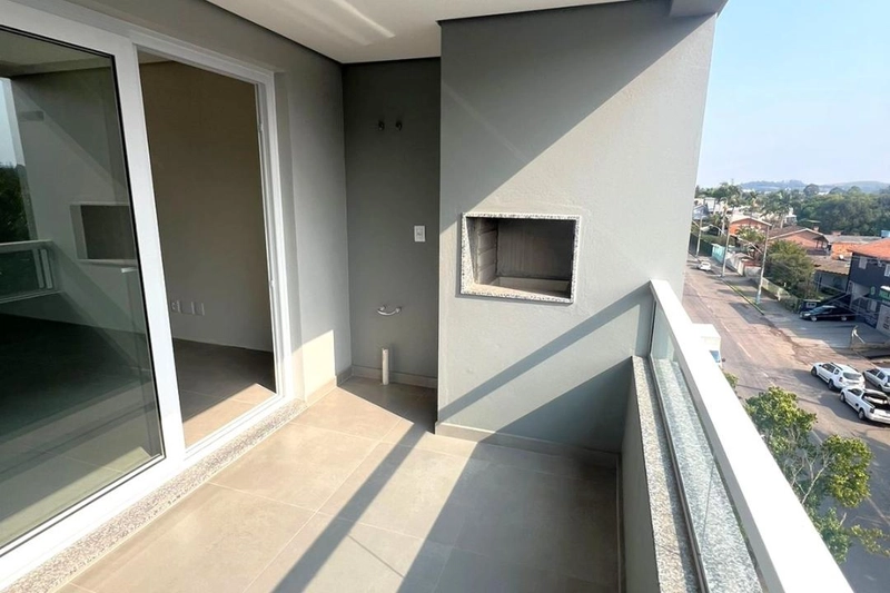 Apartamento novo no 3º andar, com 96 m² de área construída, 3 dormitórios, sendo 1 suíte e uma vaga dupla de garagem coberta. REF: 358: 1ª foto da galeria de imagens do imóvel
