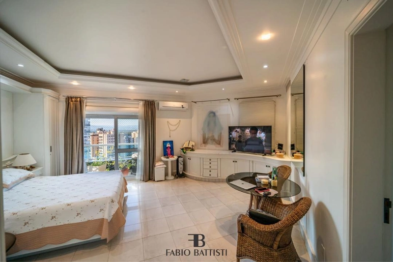 Apartamento amplo, a poucos metros do Colégio Sinodal Ref.:105: 14ª foto da galeria de imagens do imóvel