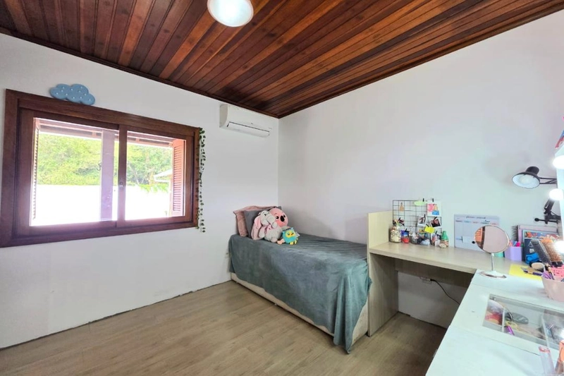 Linda Casa com Quintal e Varanda em São Leopoldo - Oportunidade de Venda REF: CA0019: 17ª foto da galeria de imagens do imóvel