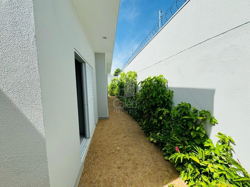 Casa com 4 suítes e piscina no Condomínio Portal dos Nobres-Marília-SP: 62ª foto da galeria de imagens do imóvel