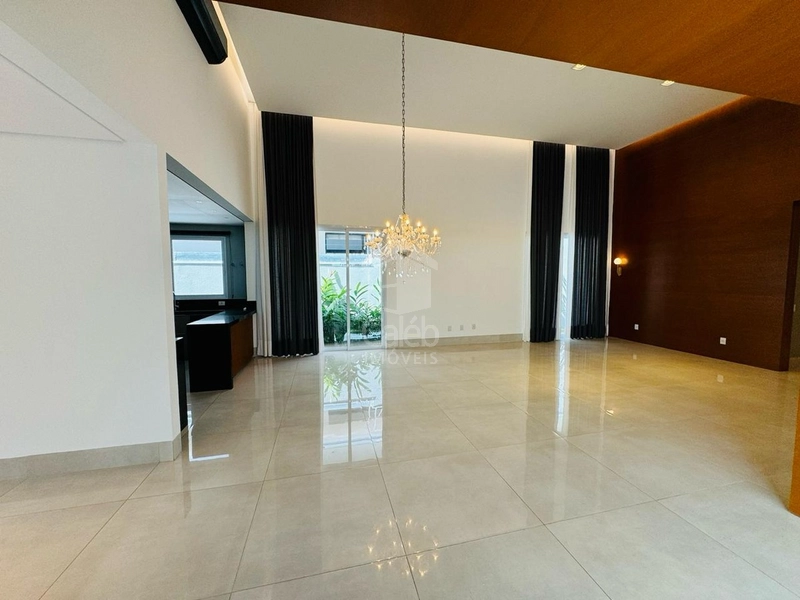 Casa com 4 suítes e piscina no Condomínio Portal dos Nobres-Marília-SP: 9ª foto da galeria de imagens do imóvel