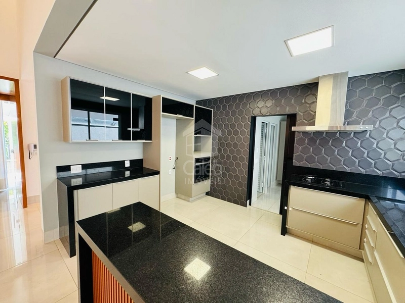 Casa com 4 suítes e piscina no Condomínio Portal dos Nobres-Marília-SP: 13ª foto da galeria de imagens do imóvel