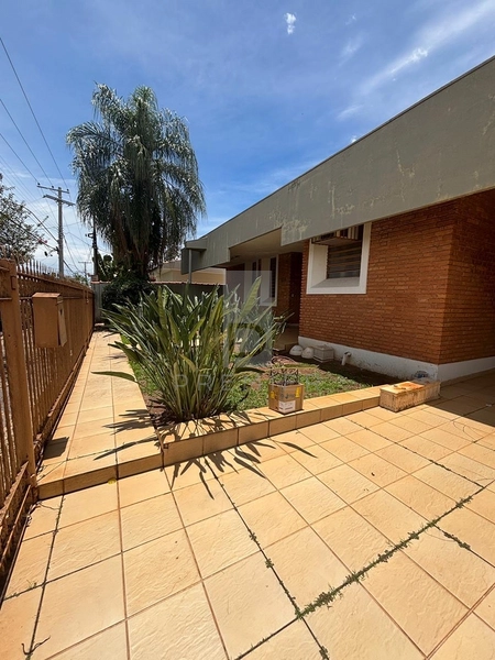 Casa com 6 quartos a venda no Jd. Maria Izabel em Marília-SP. : 27ª foto da galeria de imagens do imóvel