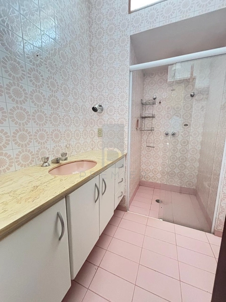 Casa com 6 quartos a venda no Jd. Maria Izabel em Marília-SP. : 11ª foto da galeria de imagens do imóvel