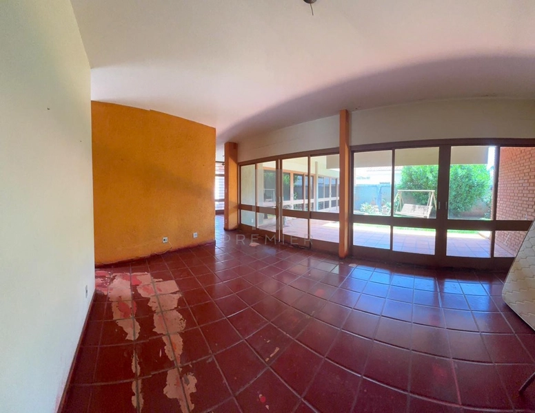 Casa com 6 quartos a venda no Jd. Maria Izabel em Marília-SP. : 9ª foto da galeria de imagens do imóvel