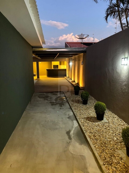 Casa com 3 quartos sendo 1 suíte no Jd. Acapulco em Marília-SP.: 15ª foto da galeria de imagens do imóvel