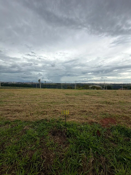 Terreno no Condomínio Jardins dos Ipê |Marilía/ SP: 15ª foto da galeria de imagens do imóvel