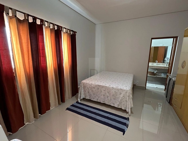 Casa com 3 quartos no Jd. Universitário em Marília-SP.: 6ª foto da galeria de imagens do imóvel