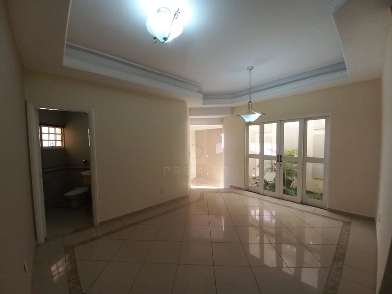 Casa com pisicna no Jd Aquarios em Marilia / Sp: 4ª foto da galeria de imagens do imóvel