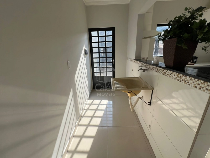 Vende Casa no Figueirinha em Marília-SP.: 7ª foto da galeria de imagens do imóvel