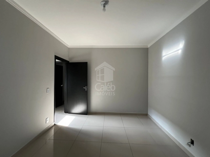Vende Casa no Figueirinha em Marília-SP.: 10ª foto da galeria de imagens do imóvel