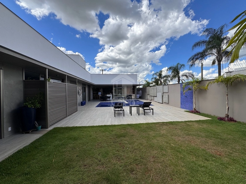 Casa com 3 suites e piscina no condomínio Portal dos Nobres/Marilia-SP: 51ª foto da galeria de imagens do imóvel