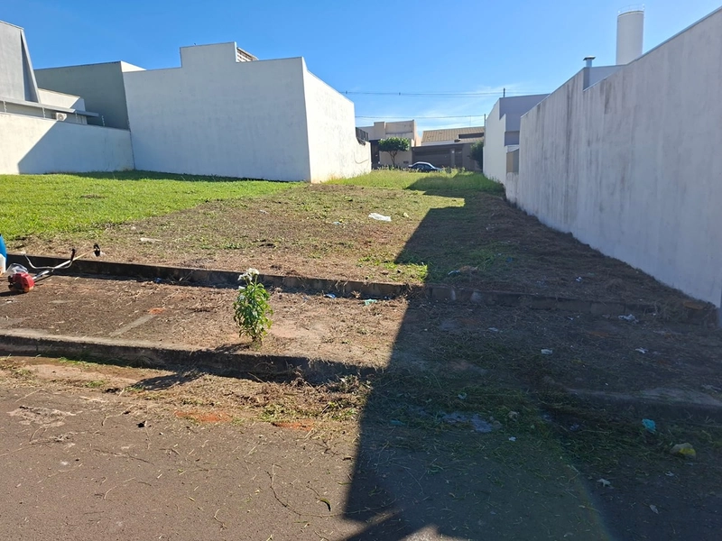 Terreno a venda no Bairro Jardim Florença | Marília/SP : 1ª foto da galeria de imagens do imóvel