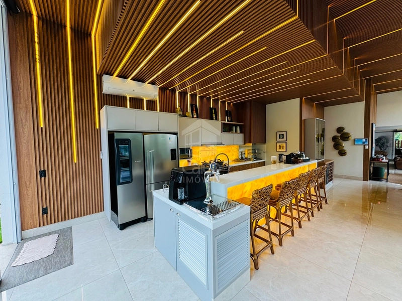 Mansão de luxo com 4 suítes, piscina e lago condomínio Green Valley: 4ª foto da galeria de imagens do imóvel