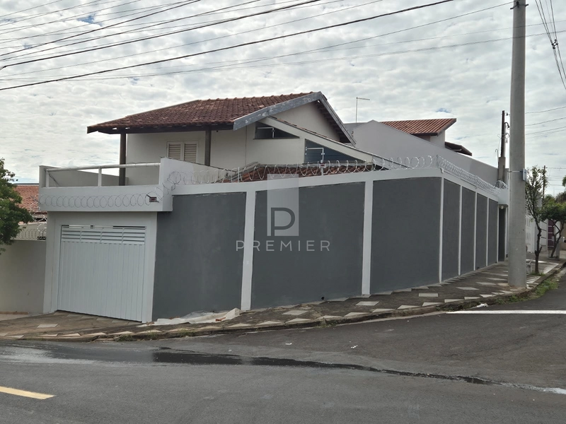 Casa com 4 quartos no Bairro São Miguel em Marilis / SP: 1ª foto da galeria de imagens do imóvel