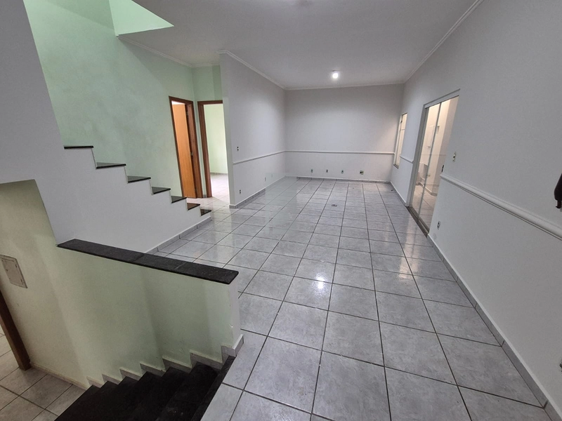Casa com 4 quartos no Bairro São Miguel em Marilis / SP: 3ª foto da galeria de imagens do imóvel