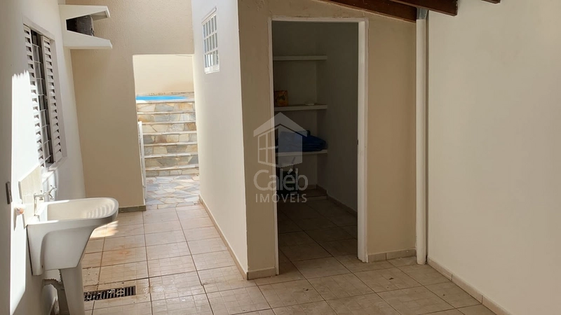 Casa a Venda no Bairro Esmeralda em Marília-SP: 8ª foto da galeria de imagens do imóvel