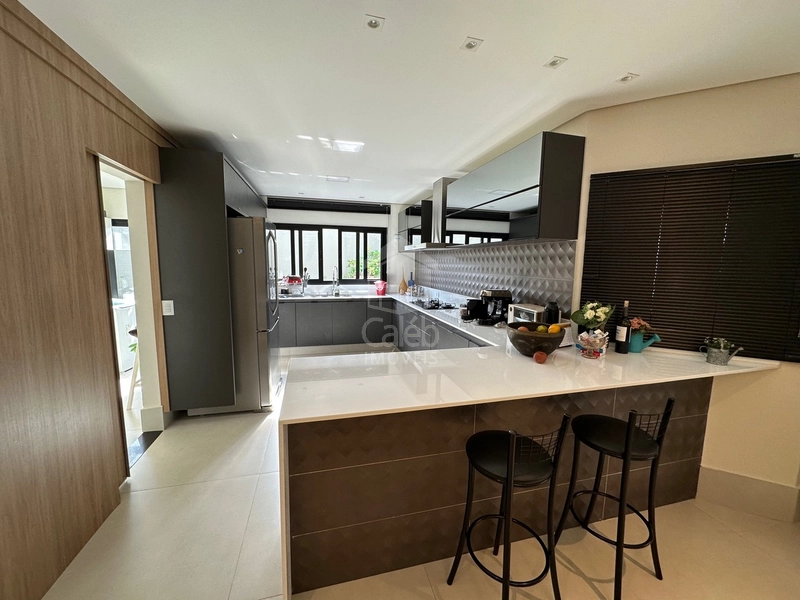Casa com 3 suítes no Bairro Santa Gertrudes - Marília-SP: 17ª foto da galeria de imagens do imóvel