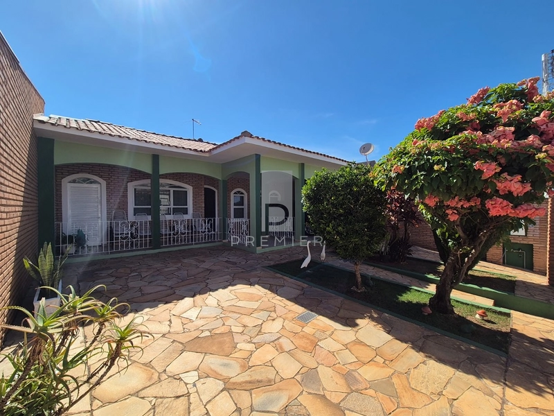 Casa a venda com 3 quartos sendo 1 suíte no Centro de Oriente. : 1ª foto da galeria de imagens do imóvel