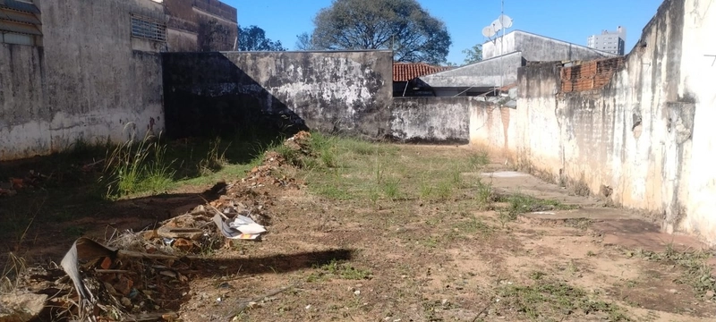 Terreno na Rua 7 de Setembro em Marilia / SP: 2ª foto da galeria de imagens do imóvel