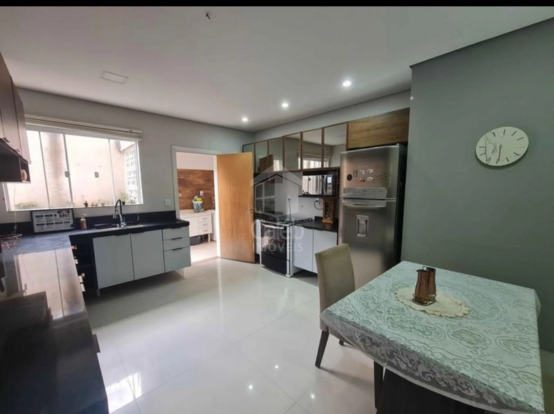 Casa a Venda no Bairro Tropical em Marília-SP.: 16ª foto da galeria de imagens do imóvel
