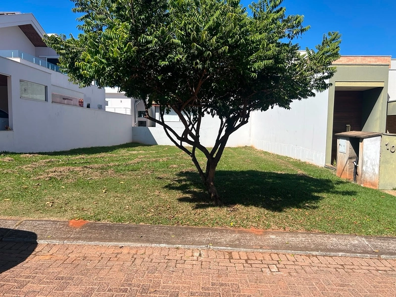 Terreno a venda no Condomínio Costa do Ipê | Marília/SP: 1ª foto da galeria de imagens do imóvel