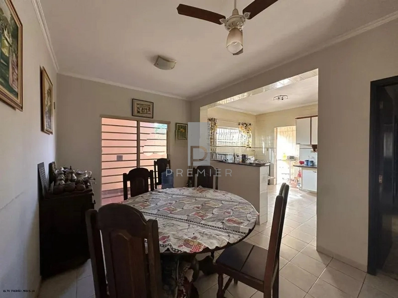 Casa com 3 quartos no Jd. Itaipu em Marilia / SP: 2ª foto da galeria de imagens do imóvel