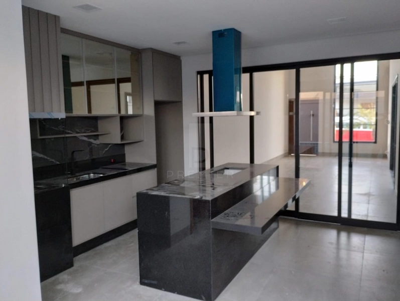Casa a venda com piscina no Condomínio Terras da Fazenda em Marília-SP: 3ª foto da galeria de imagens do imóvel