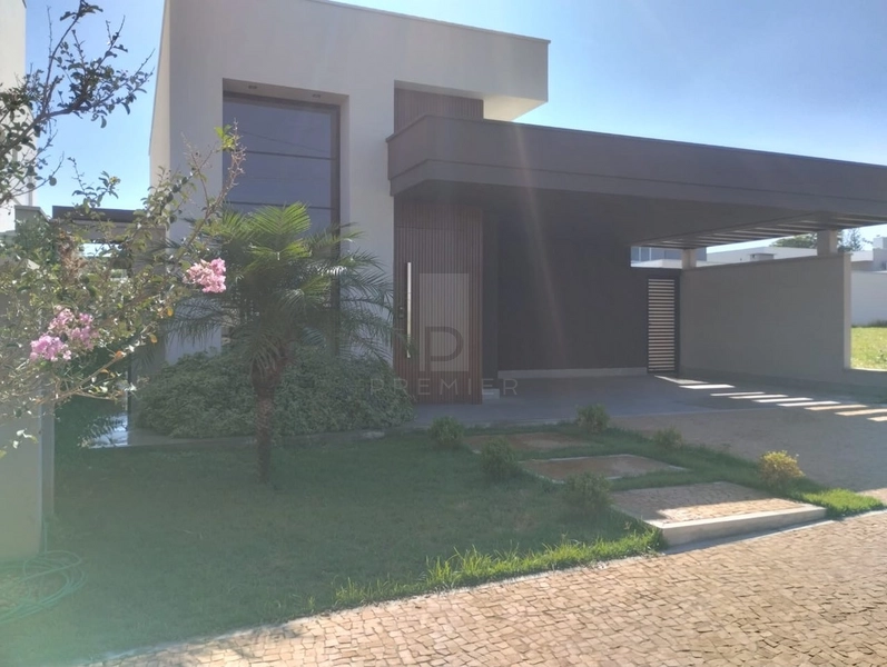 Casa a venda com piscina no Condomínio Terras da Fazenda em Marília-SP: 2ª foto da galeria de imagens do imóvel