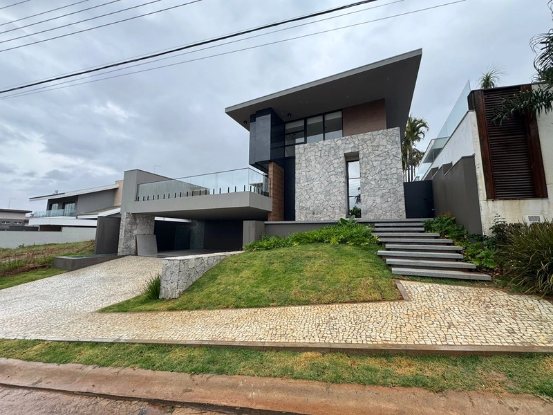 Casa com 4 suítes e piscina no cond. Portal dos Nobres em Marilia-SP.: 1ª foto da galeria de imagens do imóvel